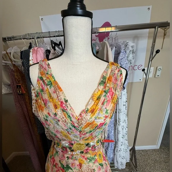 Mac Duggal Multicolor Floral Print Cut Out Lace Up Tiered Gown NWOT - Picture 7 of 9
